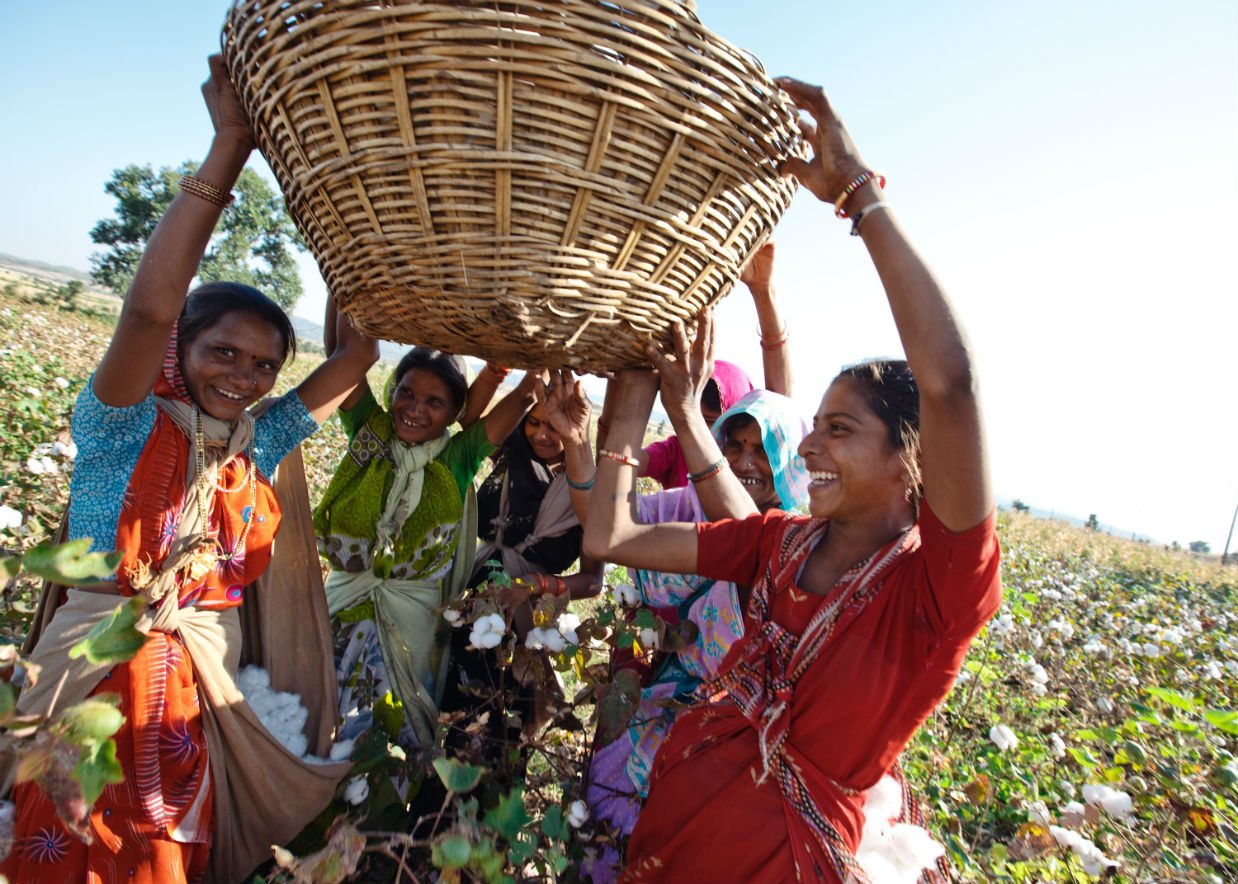 Designing Regenerating Communities and Ecovillages Course on Regenerative Community Design